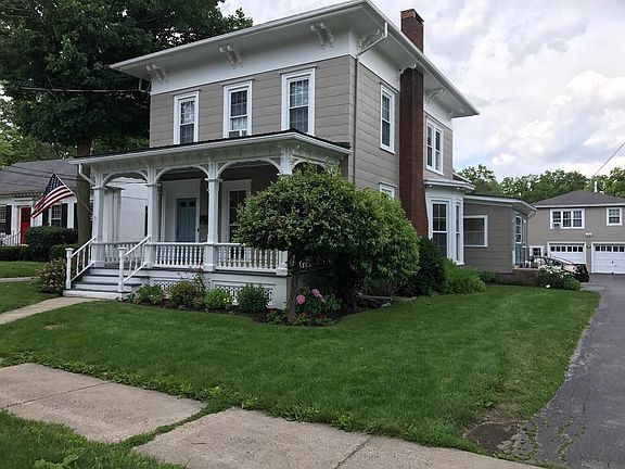 3rd image of 13 Monroe St #1