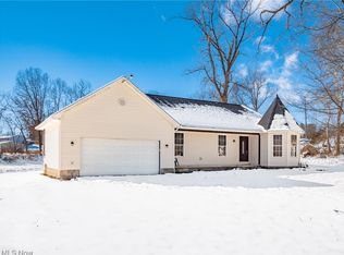3502 La Vona Dr, Zanesville, OH 43701