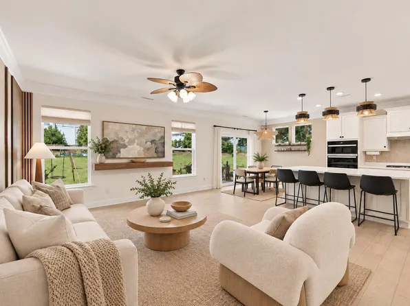 1516 Willbrook Dr, Fuquay Varina, NC 27526