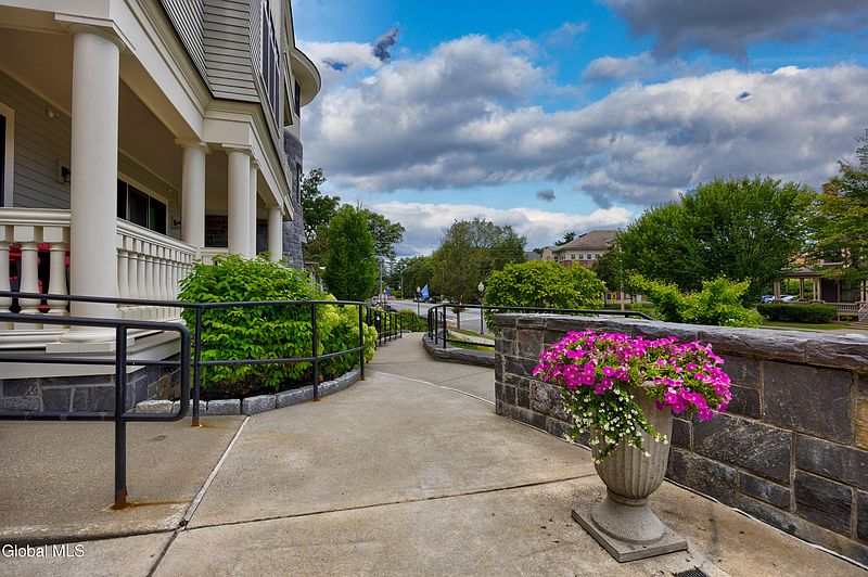 4th image of 46 Union Avenue #303