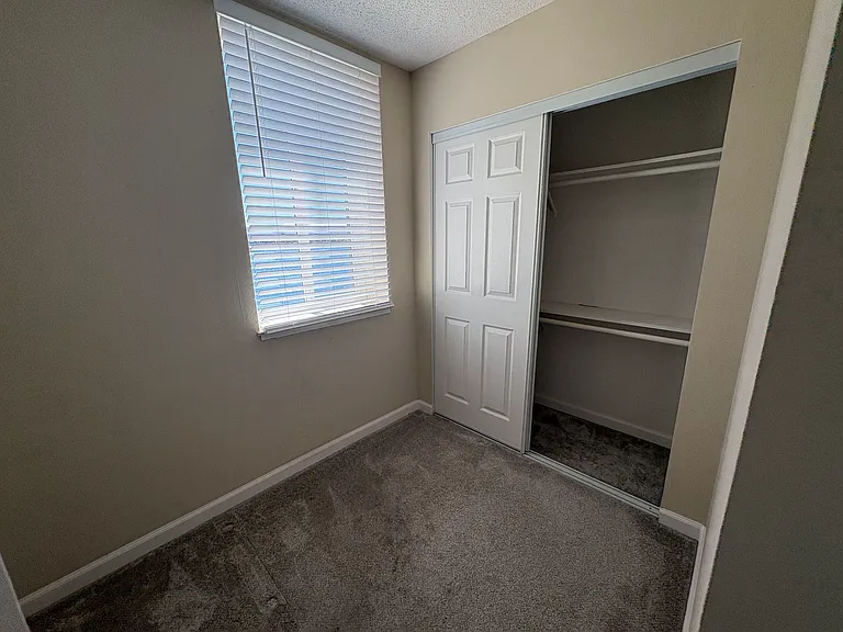 736 Fathom Dr — Photo 16