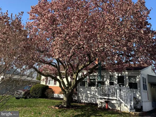 807 Old Harmony Rd, Newark, DE 19711