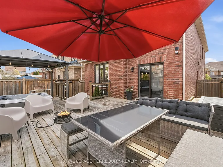 144 Underwood Dr — Photo 14