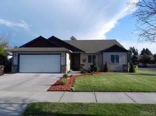 2456 NW Cedar Ave, Redmond, OR 97756