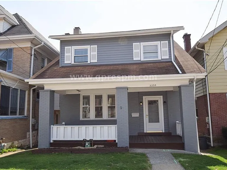 3235 Gaylord Ave — Photo 1