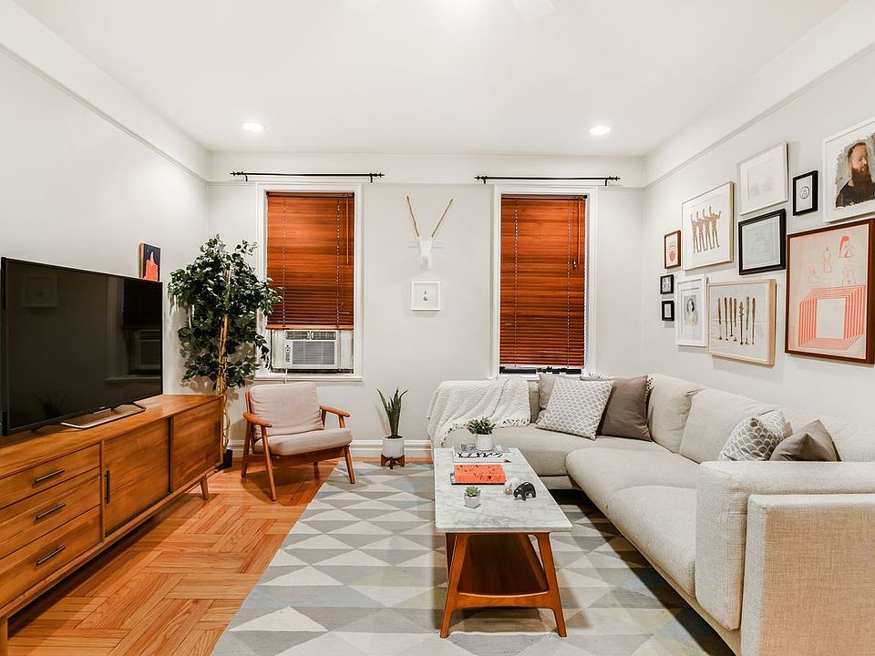 1st image of 60 Cooper St APT 1J