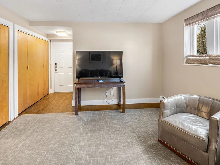Baker Apartments — Photo 15