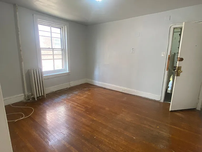 4420 Osage Ave #2R — Photo 5