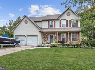 93 Stoneham Dr, Delran, NJ 08075