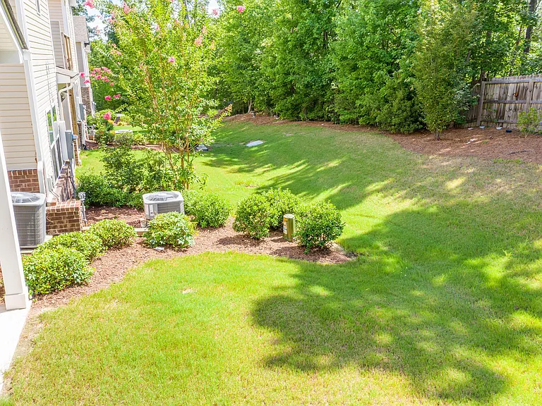 1415 Glenwater Dr — Photo 31