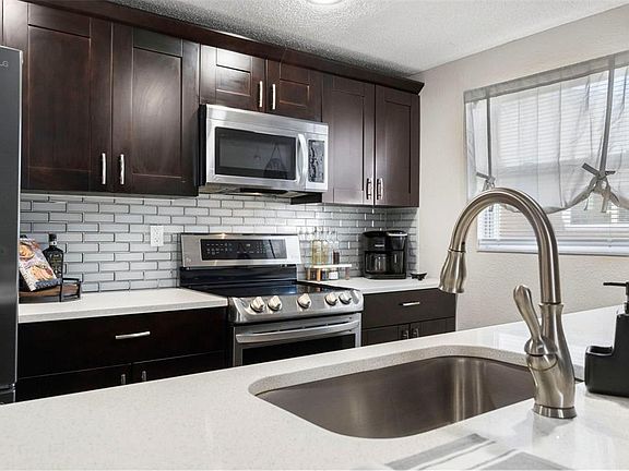 5th image of 6333 Aberdeen Ave