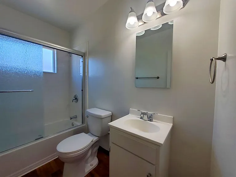 1465 Grand Ave — Photo 111
