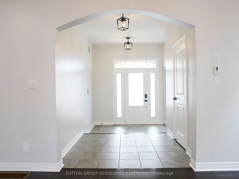 72 Treetops Blvd — Photo 3