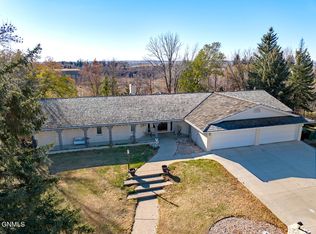 1831 Santa Gertrudis Dr, Bismarck, ND 58503