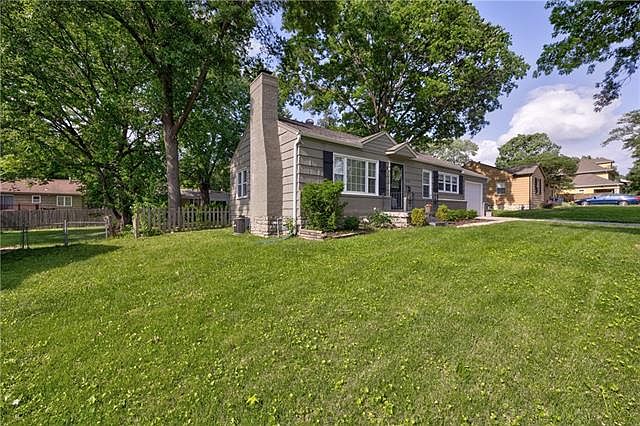 1st image of 10718 Sharon Ln