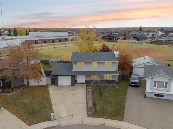 133 NE Beaumont Cres, Wood Buffalo, AB T9H 2V2