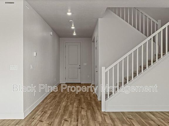 4th image of 11130 Aspen Hill Dr