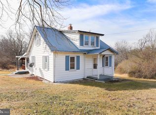 12725 Winchester Grade Rd, Berkeley Springs, WV 25411