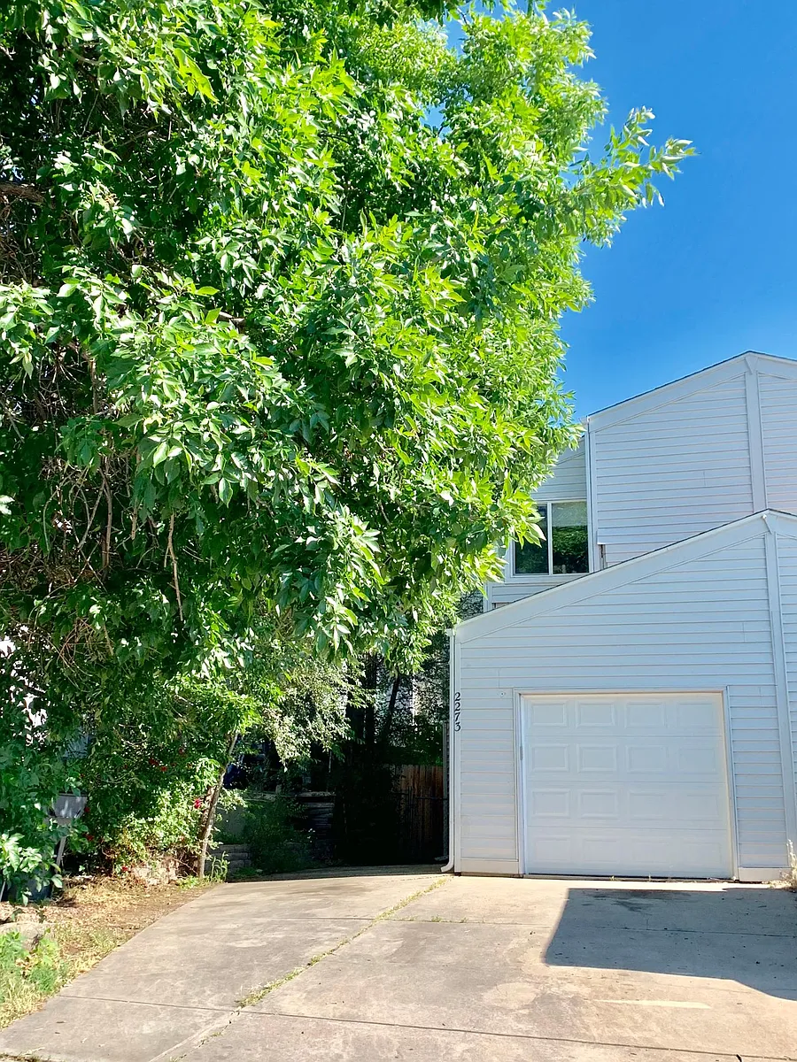 Building Photo - 2273 W Vassar Ave