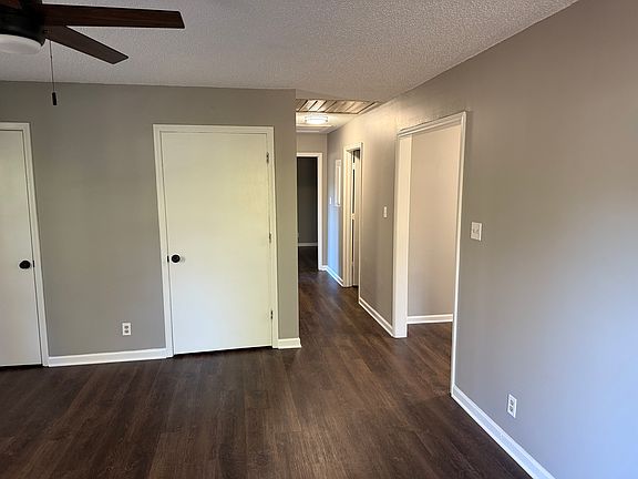 3rd image of 3009 Dale Ct APT B