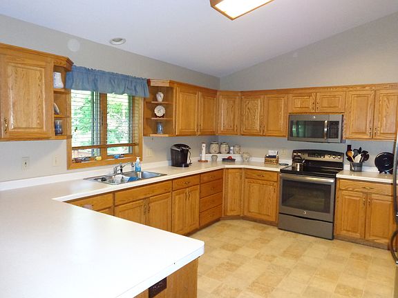 5th image of N6676 W Chicawatha Ct