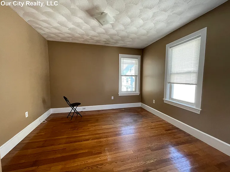 95 Flint St #2 — Photo 15
