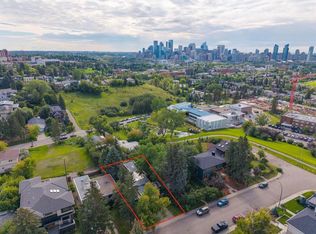 1222 W 18th St NW, Calgary, AB T2N2G7