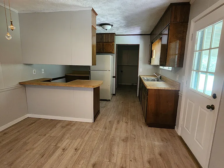 306 N Southland Dr — Photo 8
