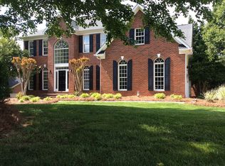 3800 Pinetop Rd, Greensboro, NC 27410