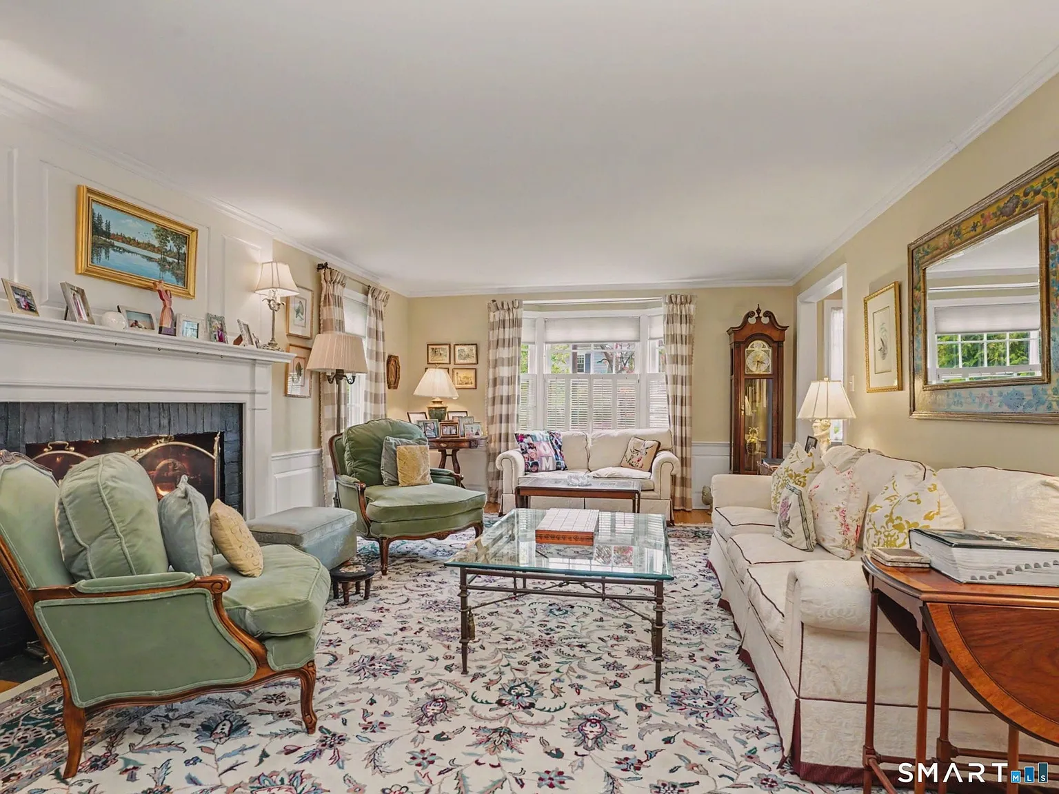 4 bed, 2.5 bath, 2518 sqft, $7,500 — Photo 3