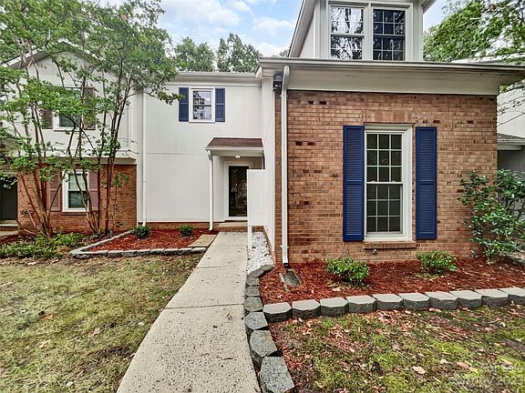 5th image of 11125 Sevilla Ct