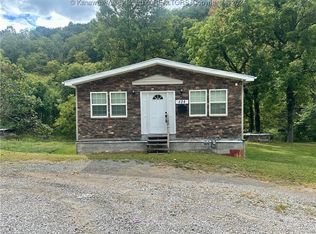 824 Madison Ave, Madison, WV 25130