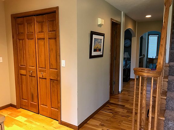 4th image of 2415 Alder Dr