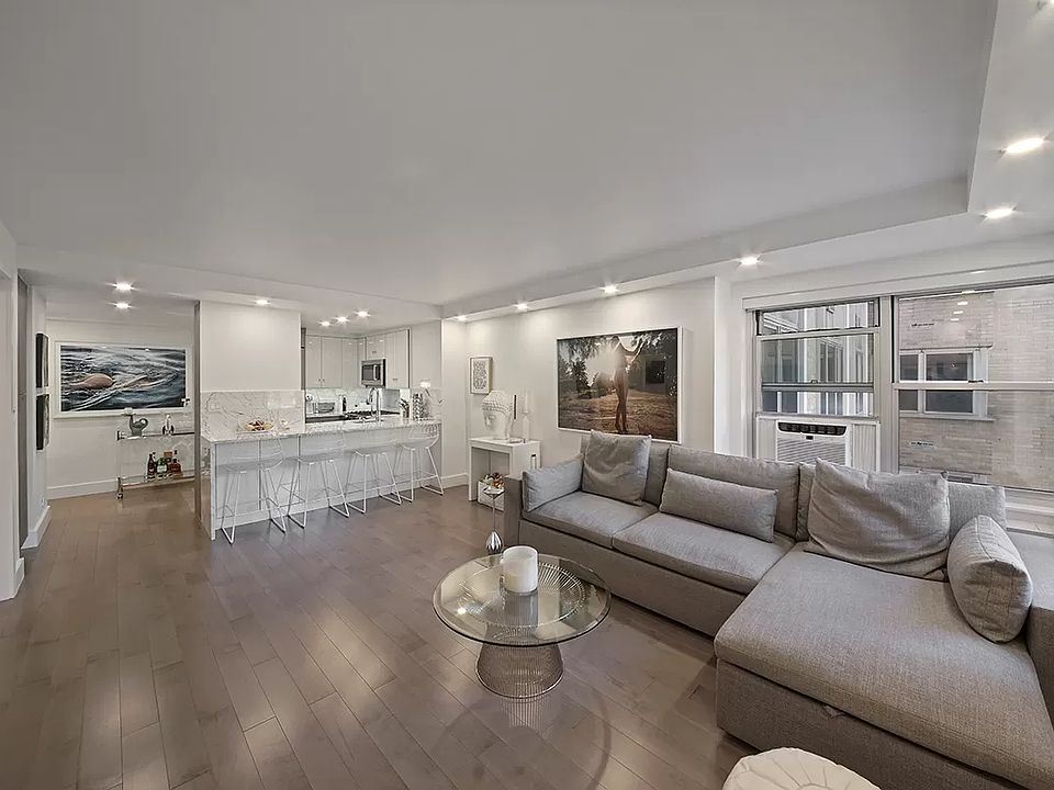 1st image of 20 E 9th St #7G
