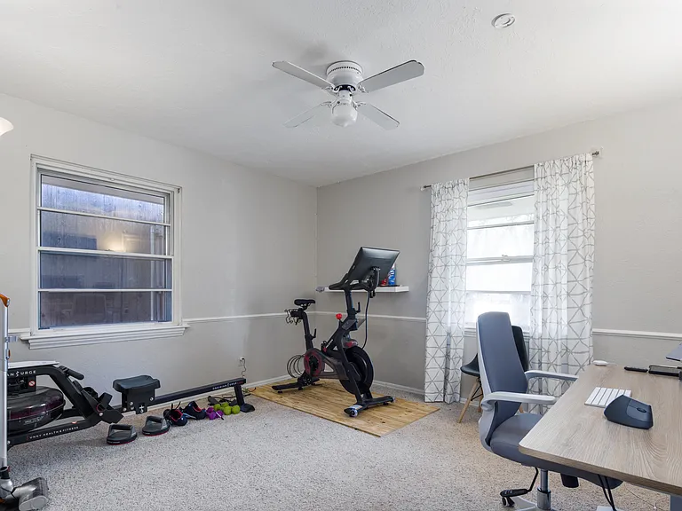 1719 Westminster Pl — Photo 9
