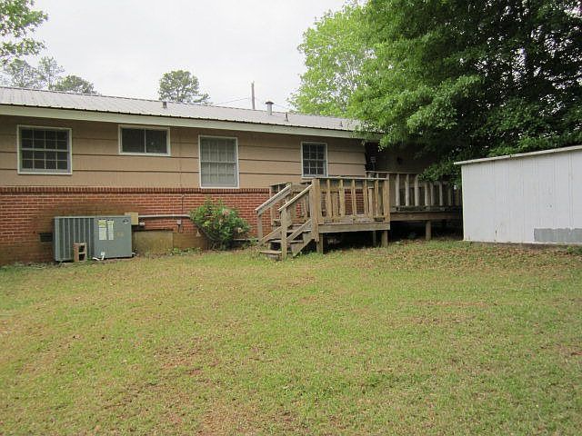2nd image of 1102 Chandler Ave