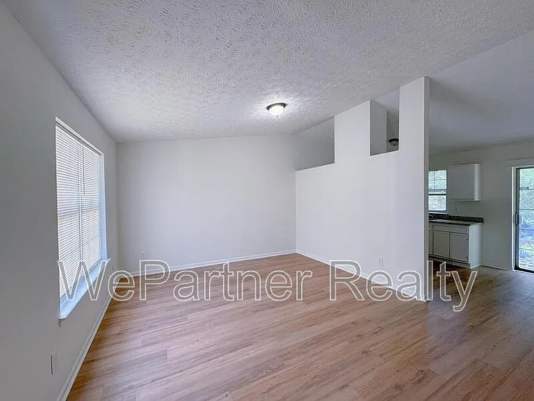 2509 Corner Stone Trl — Photo 3