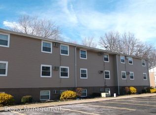 273 Maplewood Dr APT 105, Cortland, OH