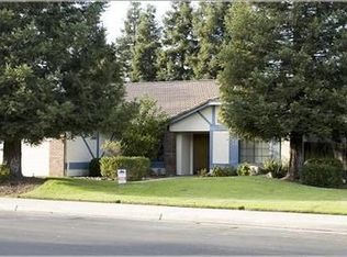 2557 Mitchell Ave, Clovis, CA 93611