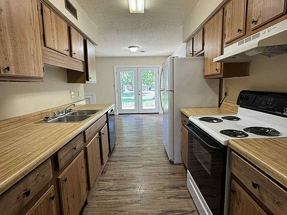4th image of 1730 Oshea St APT 3