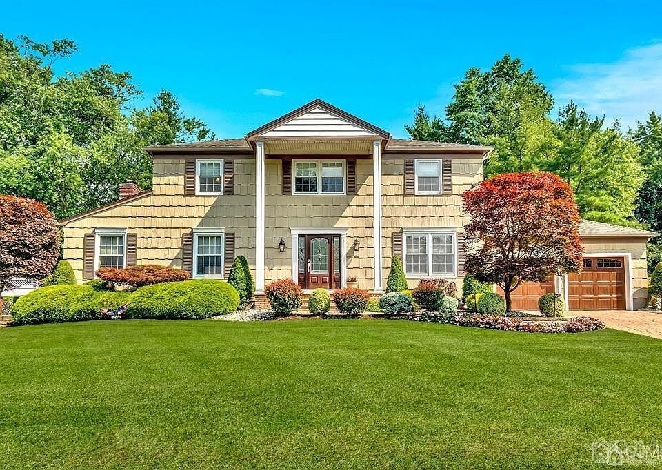 1st image of 34 Independence Dr