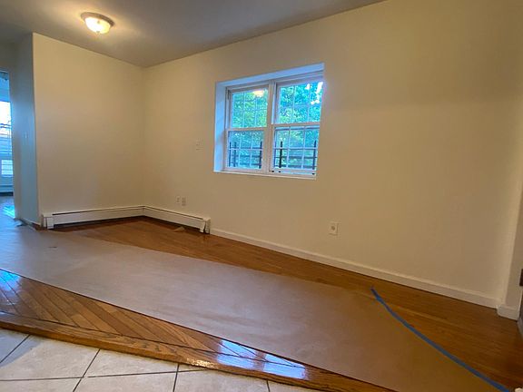 2nd image of 2043 Chatterton Ave #1