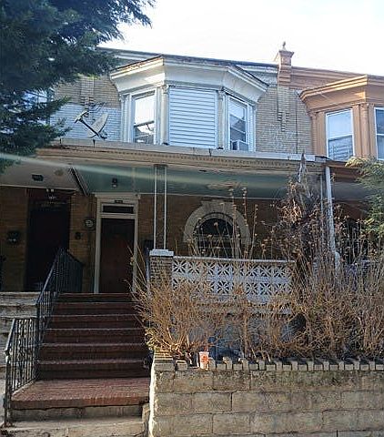 2nd image of 10829 Roosevelt Ave