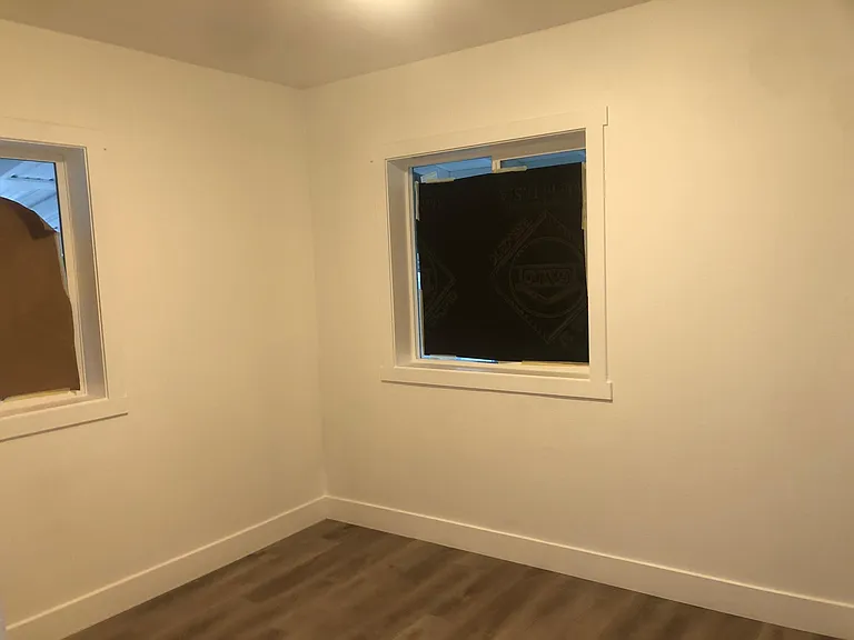 Acacia Ave — Photo 2