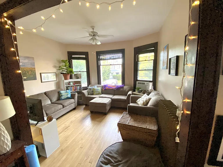 2823 S Logan Ave — Photo 8