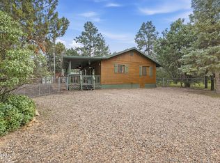 3367 Rim Lakes Dr, Overgaard, AZ 85933
