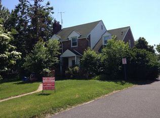 360 N Oak Ave, Clifton Heights, PA 19018