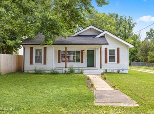 2614 Tecoma Dr, Knoxville, TN 37917