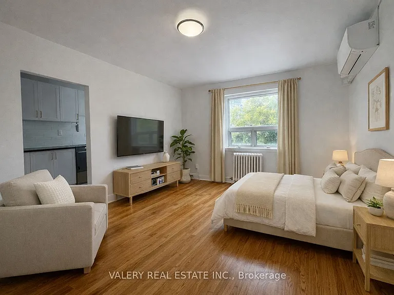 391 Sherbourne St #410 — Photo 5