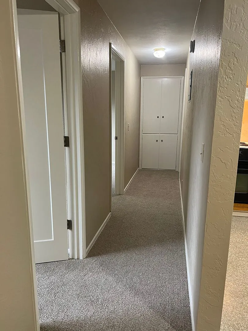 Clairmont-Kincaid Apartments — Photo 4